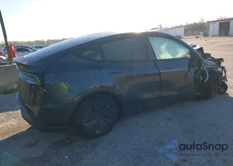 2026 Tesla Model Y Premium Rear-Wheel Drive z USA, uszkodzony, nr VIN 7SAYGDED8TA442810